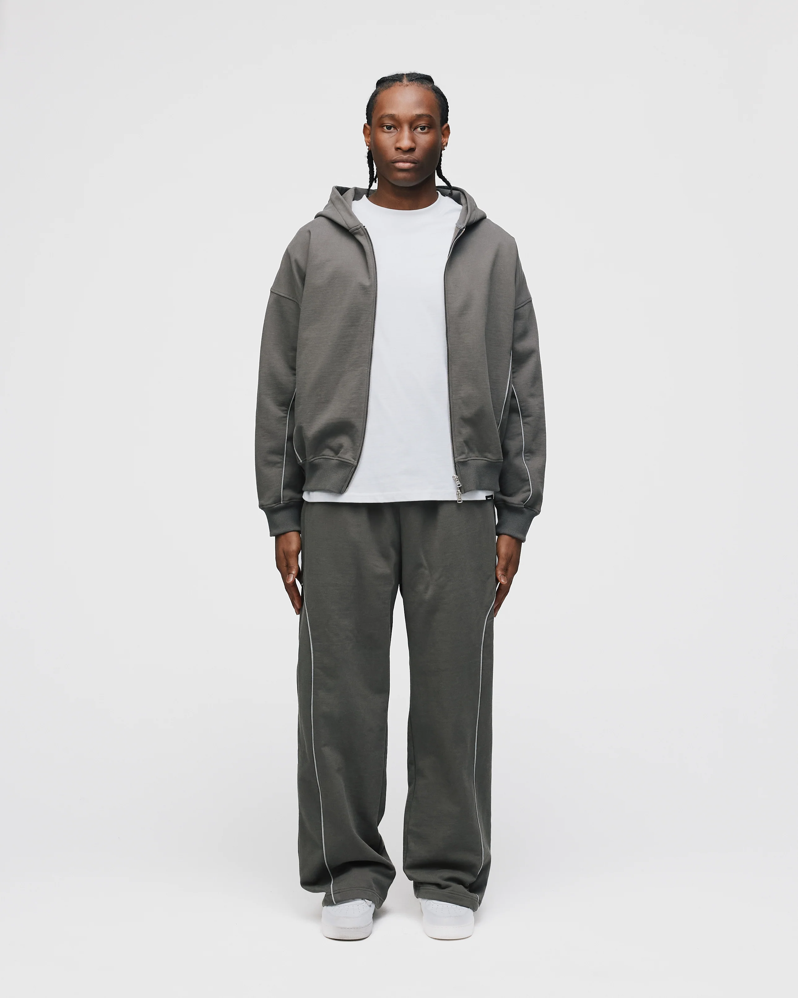 Arc Baggy Sweatpants - Charcoal - Image 2