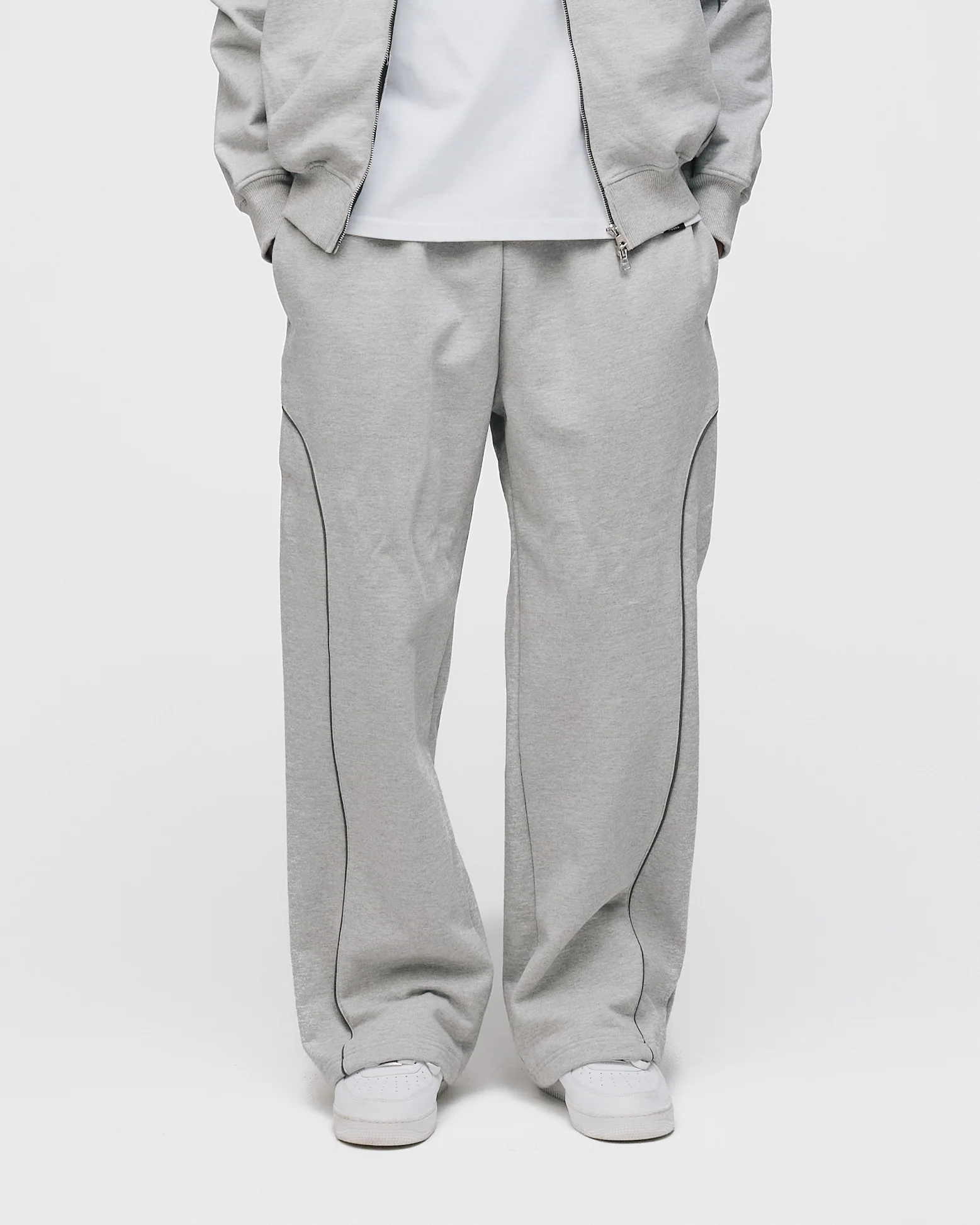 Arc Baggy Sweatpants - Grey - Image 3