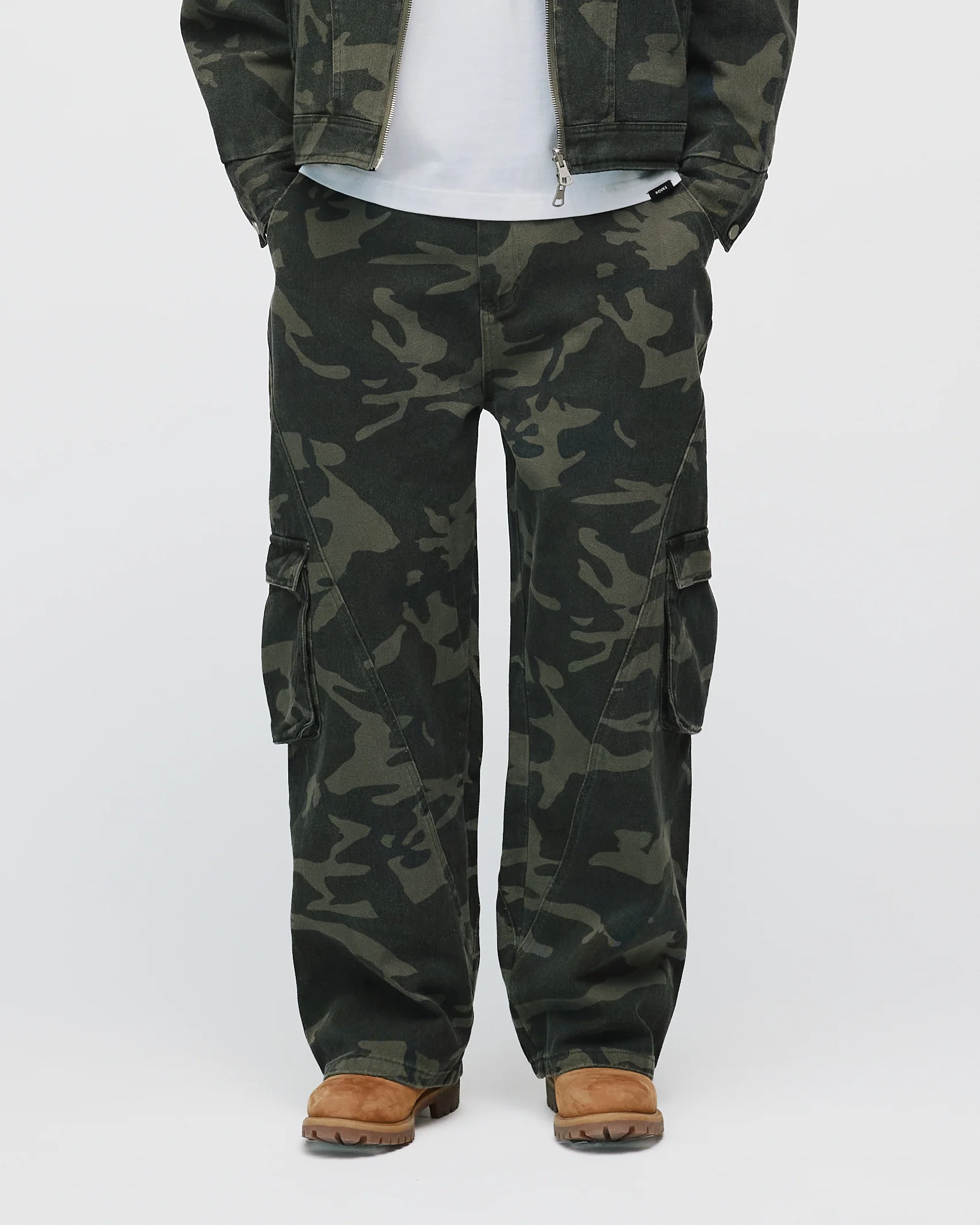 Baggy Cargo Pants - Camo - Image 3