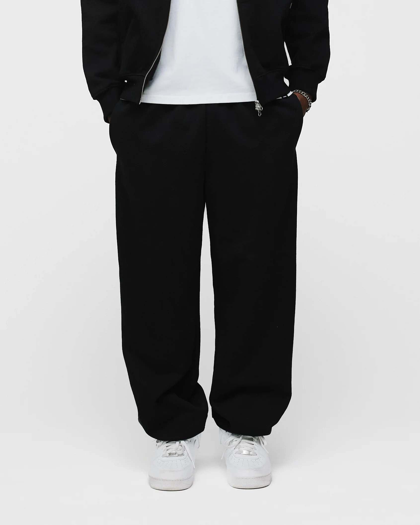 Baggy Jogger - Black - Image 3