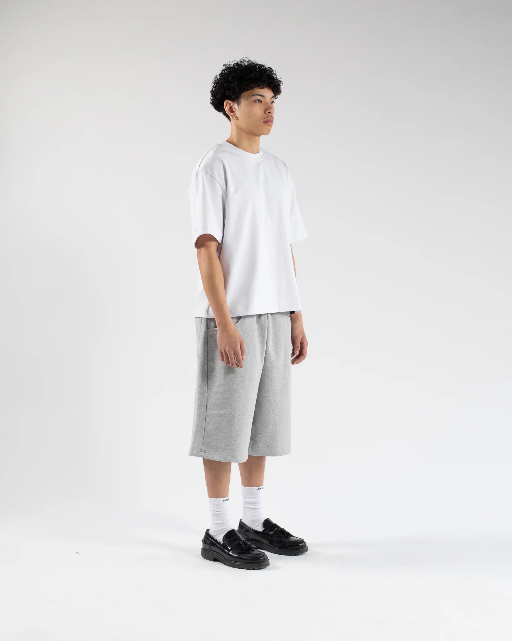 Baggy Sweatshorts - Grey - Image 5