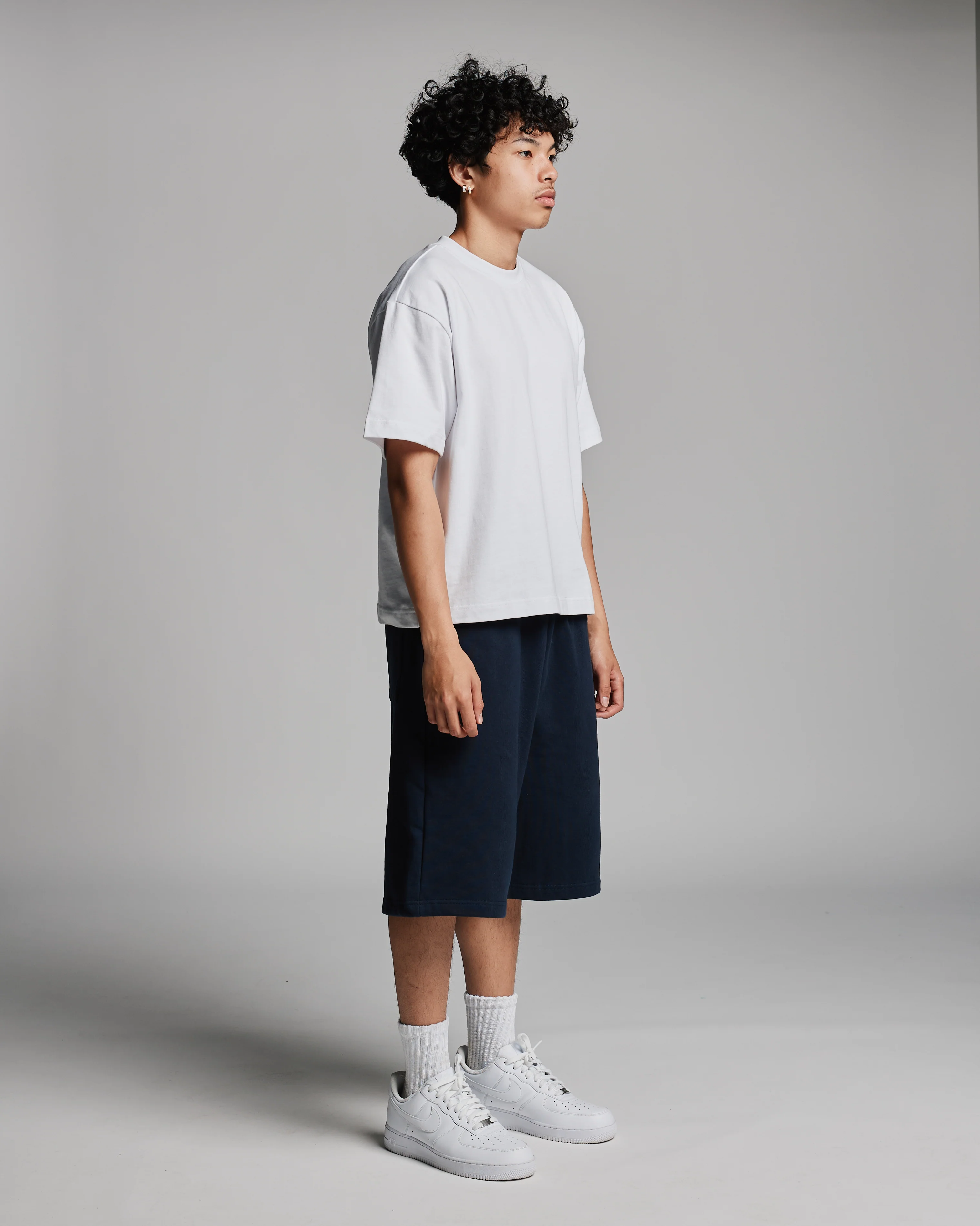 Baggy Sweatshorts - Navy - Image 3