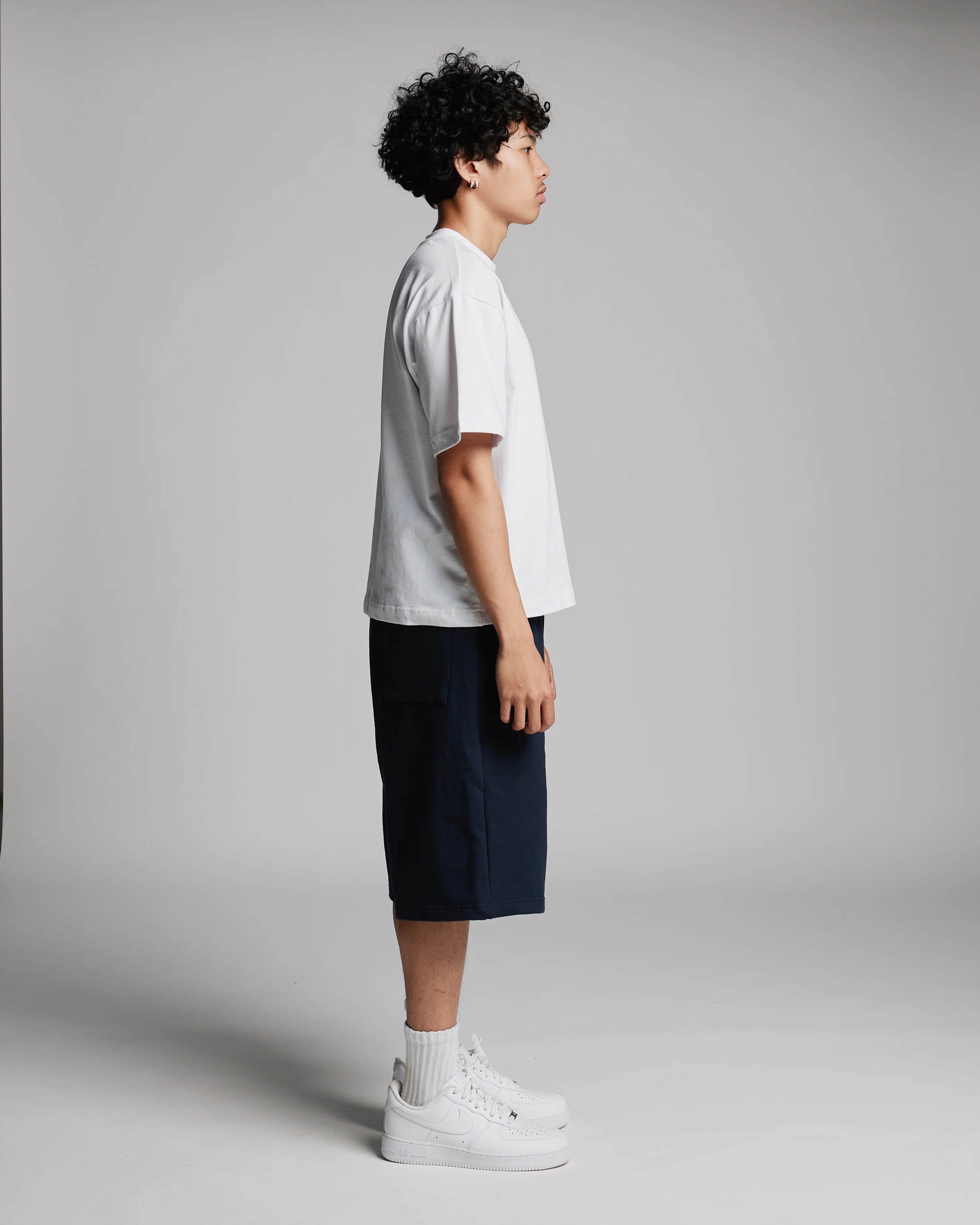 Baggy Sweatshorts - Navy - Image 4