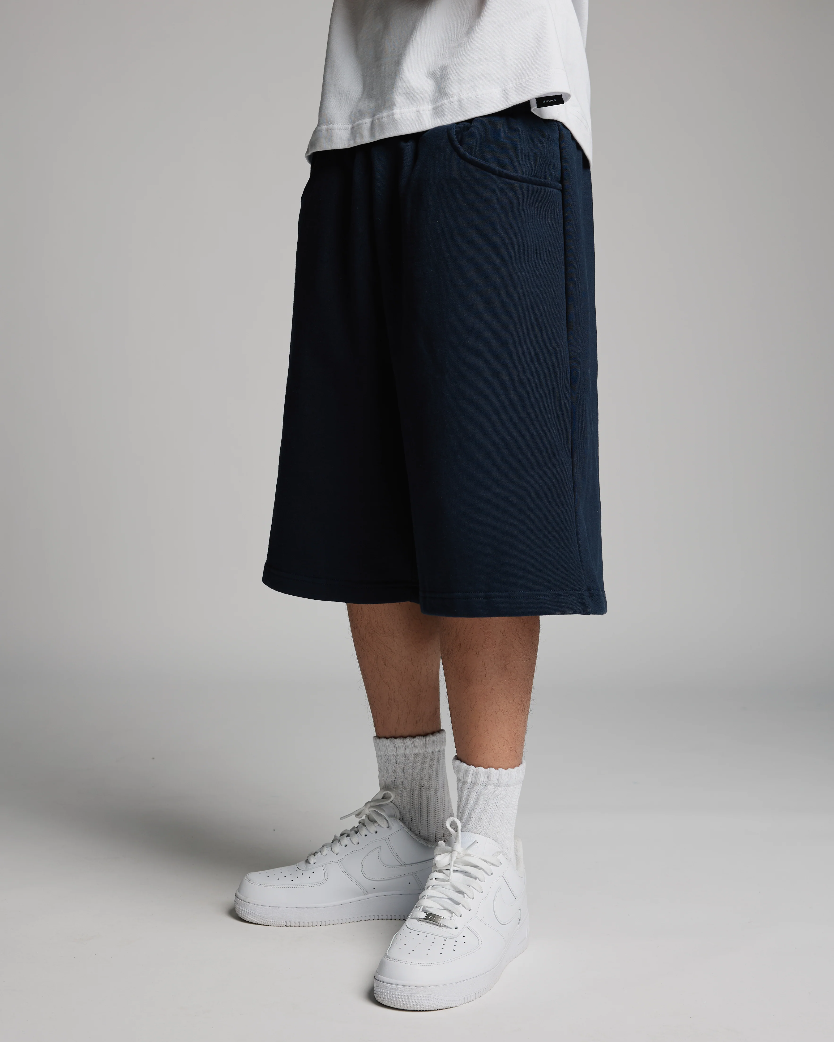 Baggy Sweatshorts - Navy - Image 7