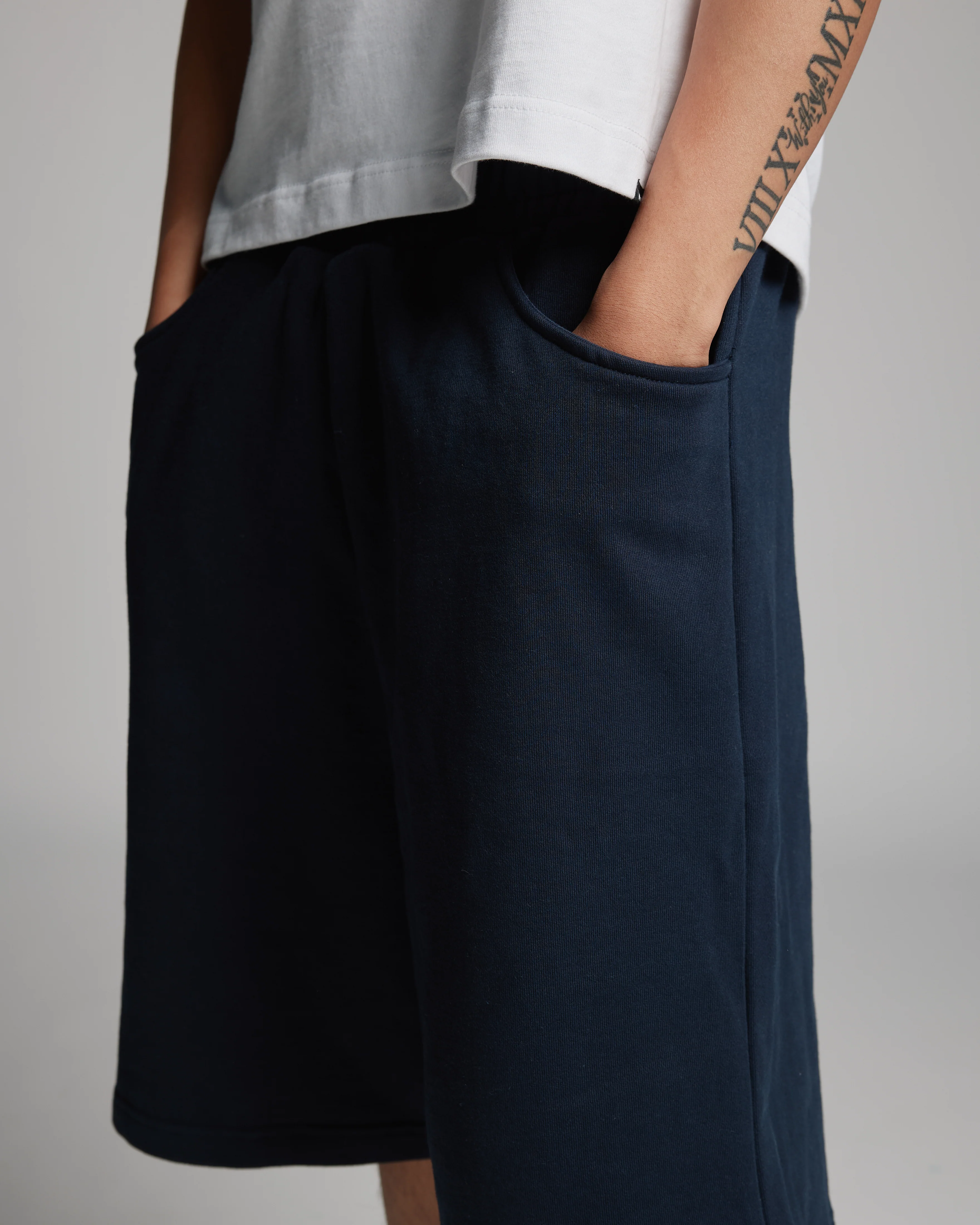 Baggy Sweatshorts - Navy - Image 8