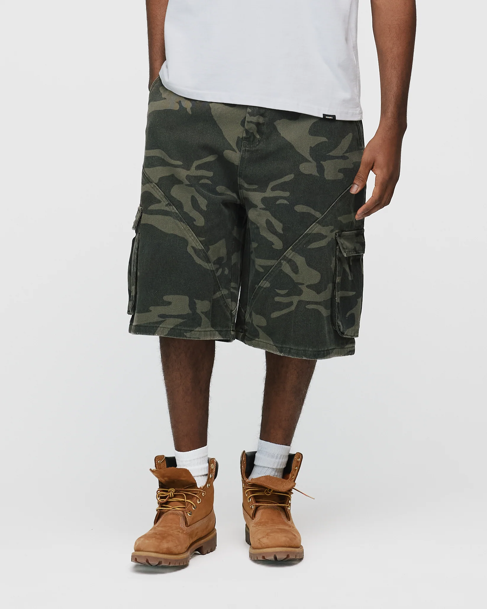 Baggy Cargo Shorts - Camo - Image 3