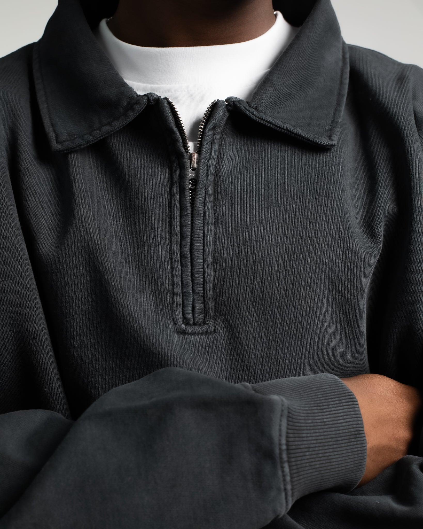 Cropped 1/4 Zip - Vintage Black - Image 3