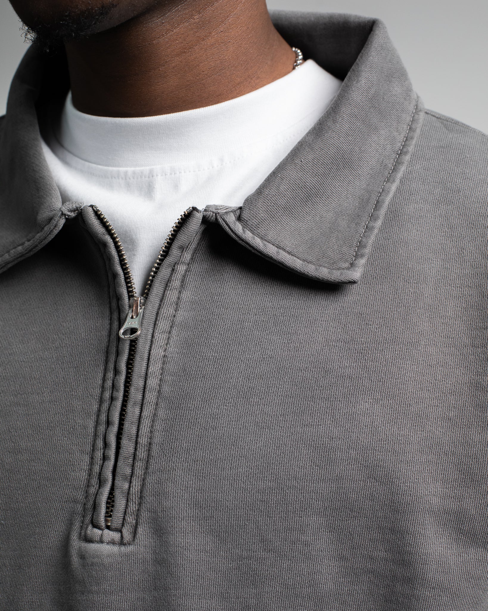 Cropped 1/4 Zip - Vintage Grey - Image 4