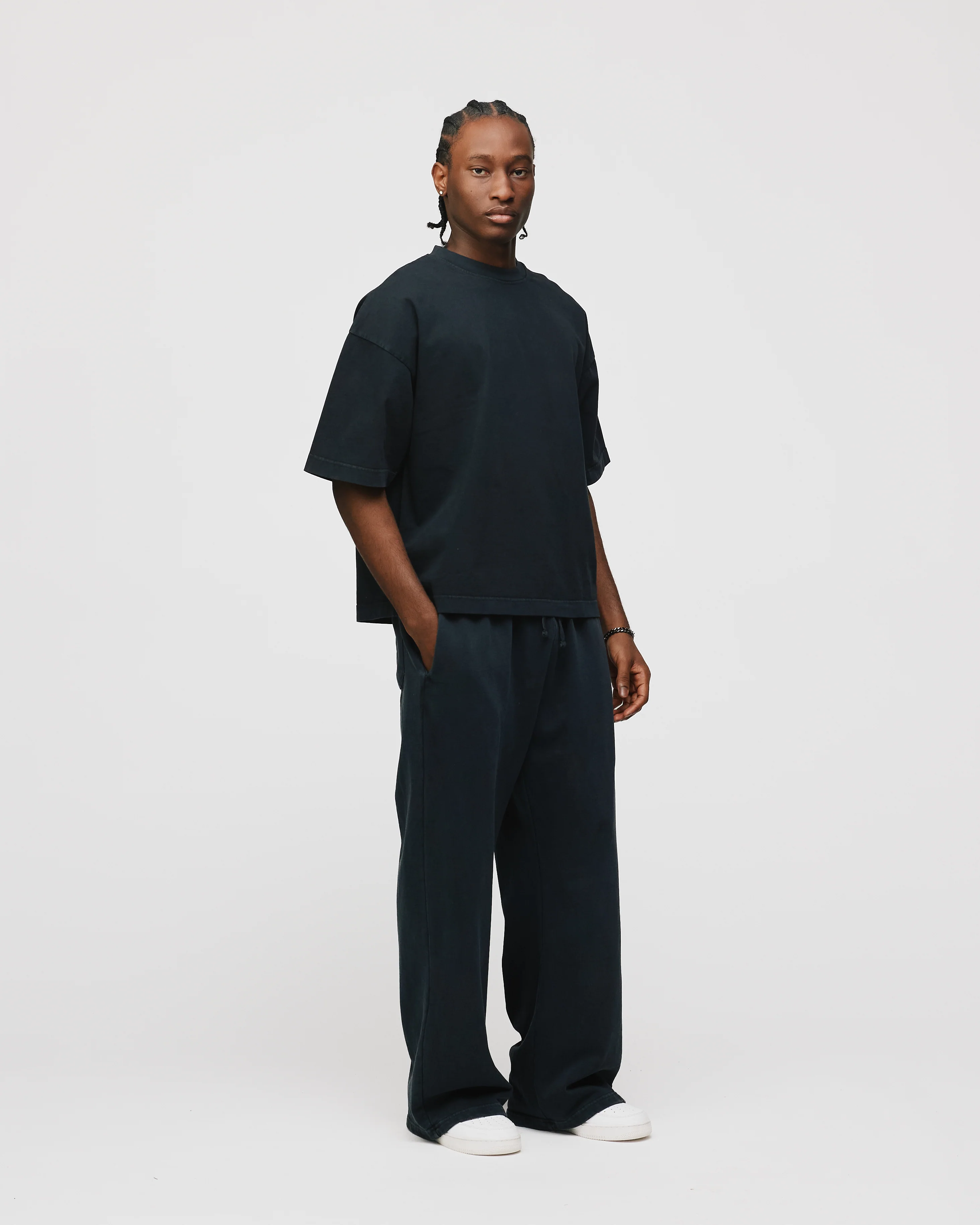 Cropped T-Shirt - Vintage Black - Image 5