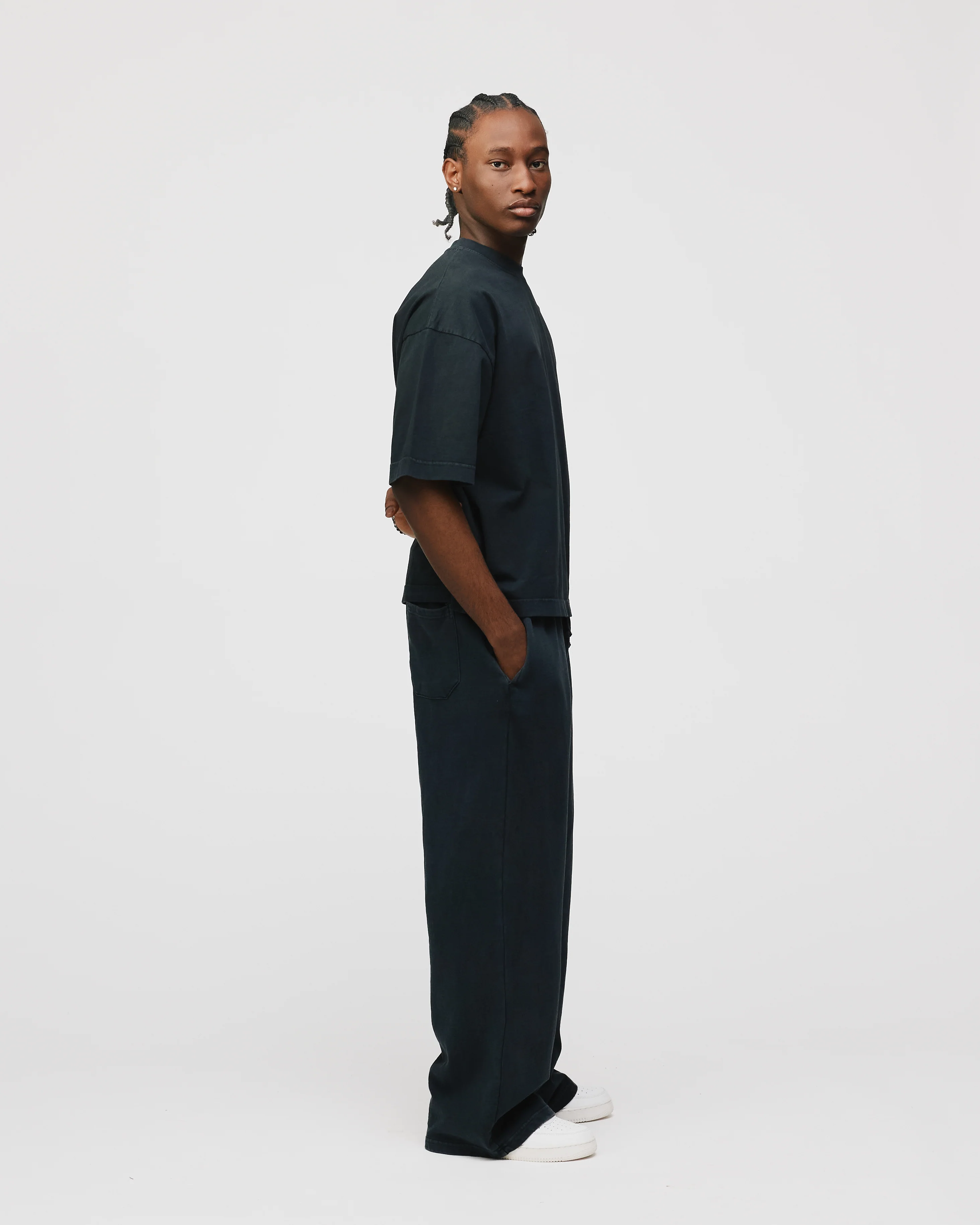 Cropped T-Shirt - Vintage Black - Image 6