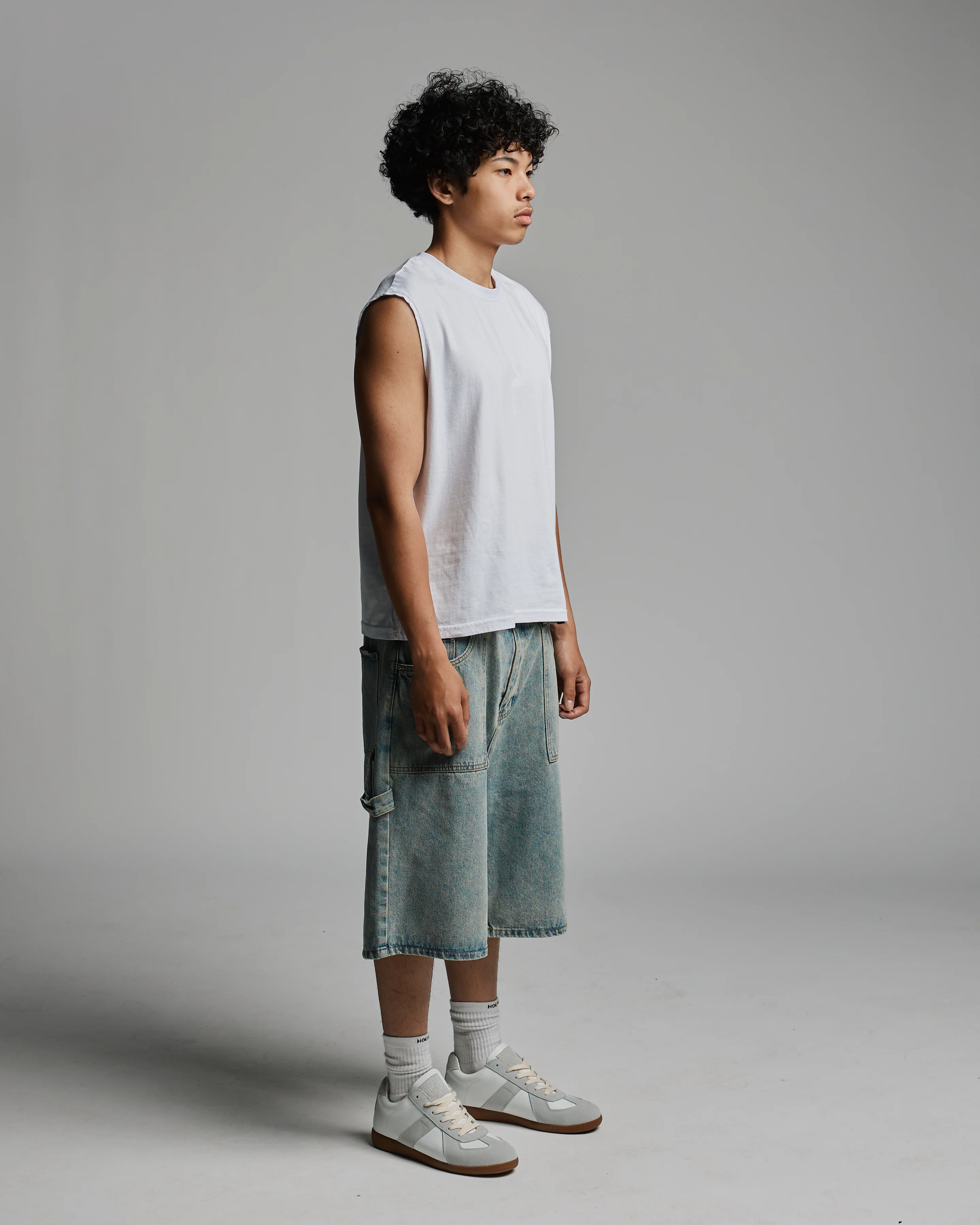 Cropped Tank Top - White - Image 3