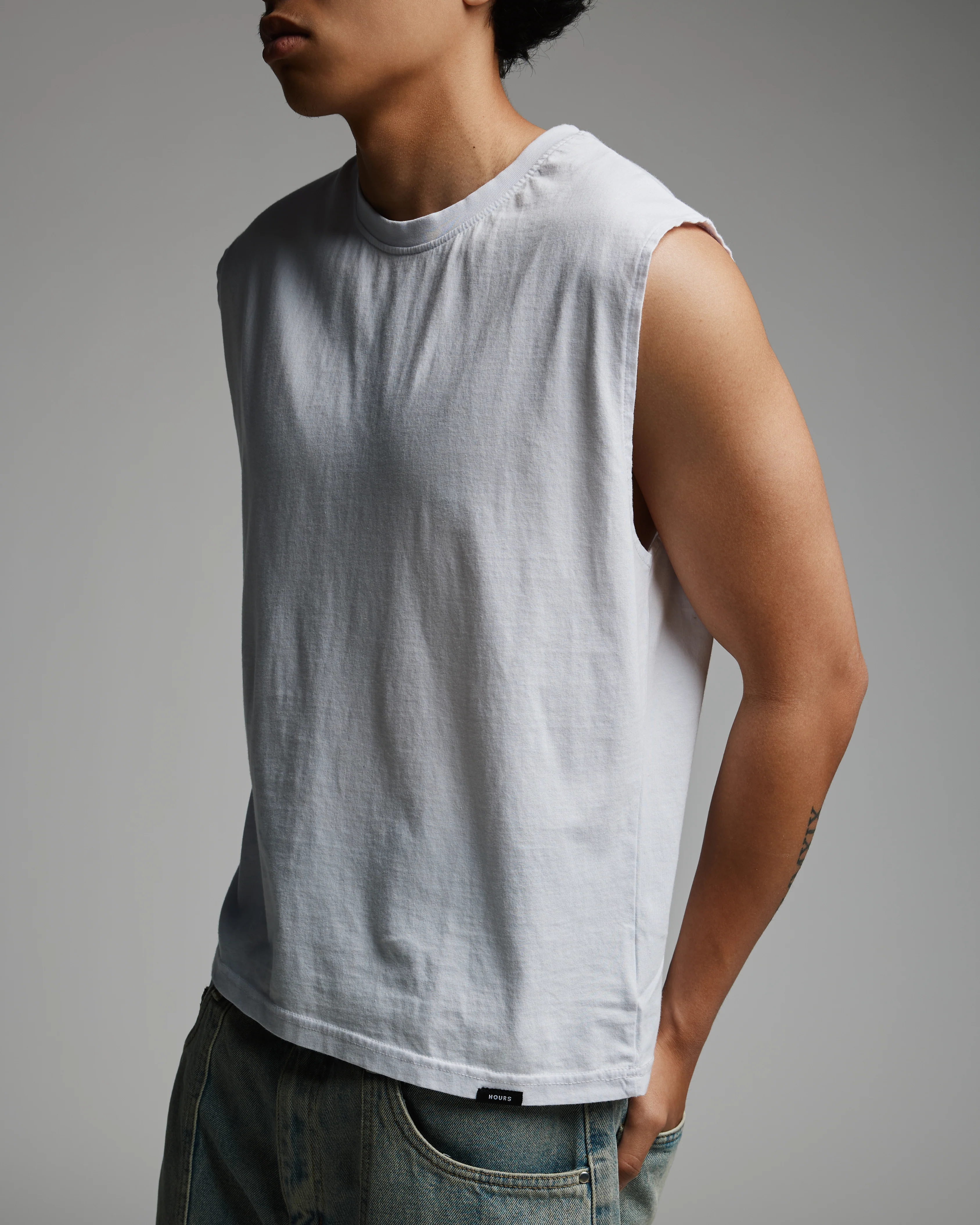 Cropped Tank Top - White - Image 8