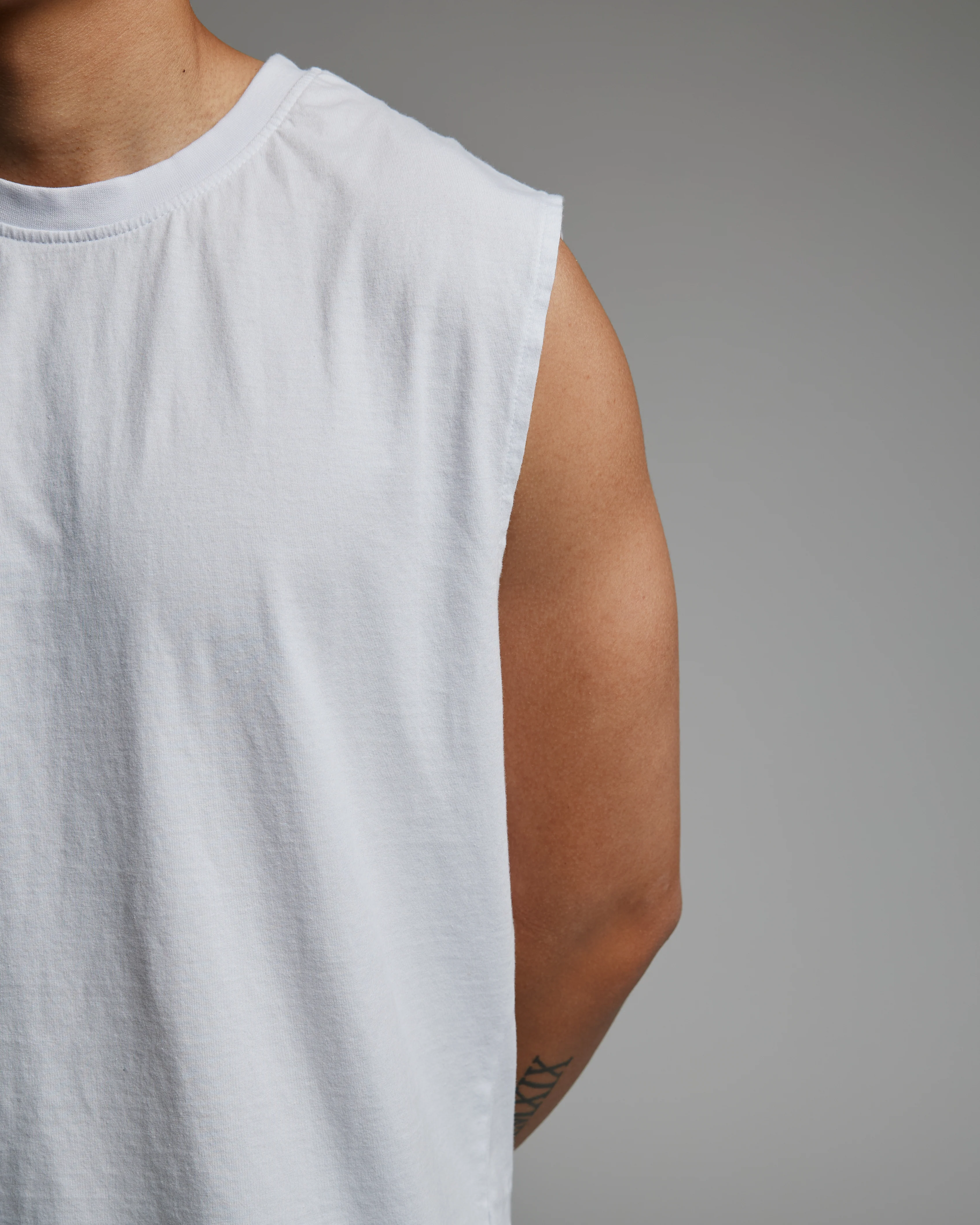 Cropped Tank Top - White - Image 9