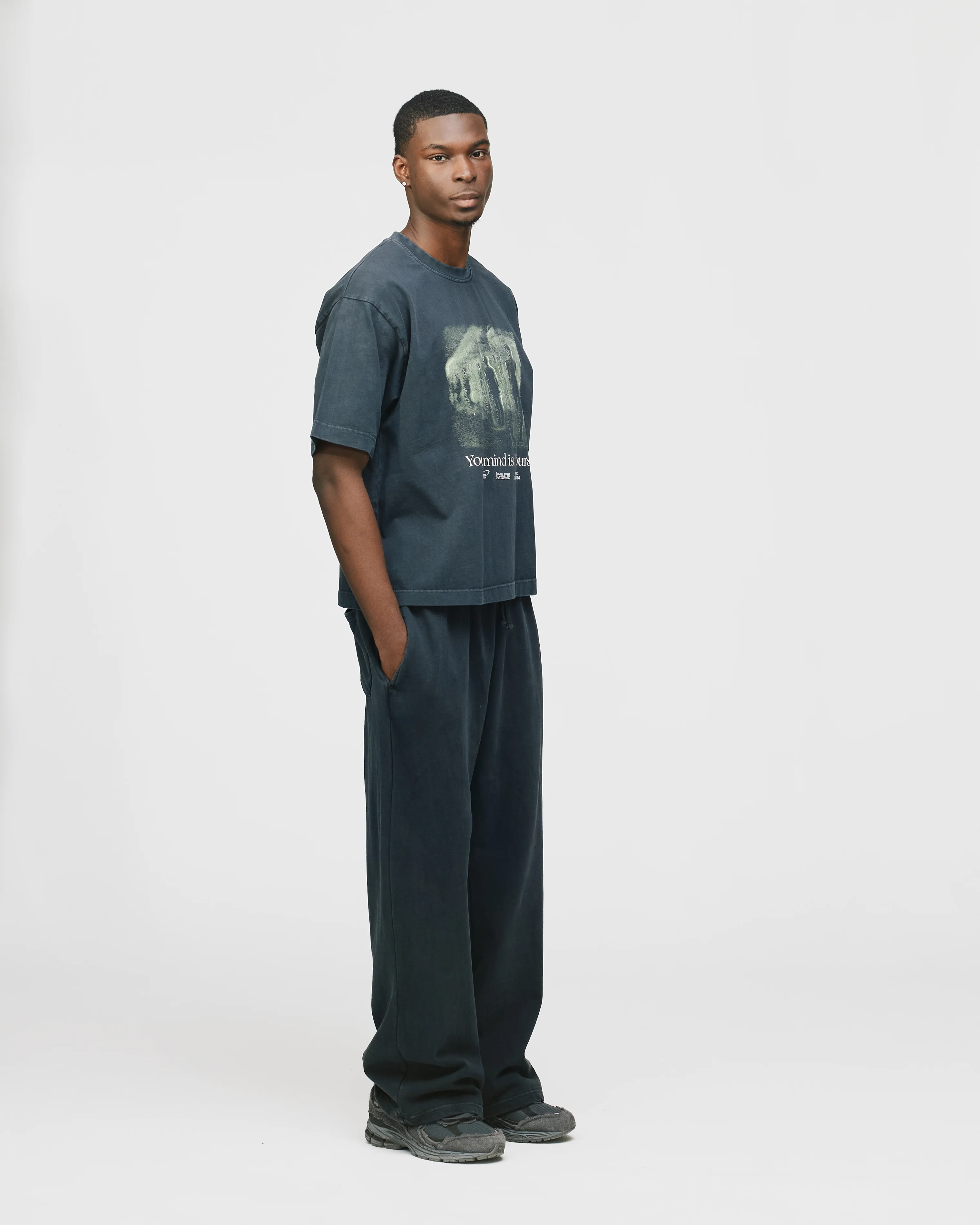 Mind is Hours Cropped T-Shirt - Vintage Black - Image 5