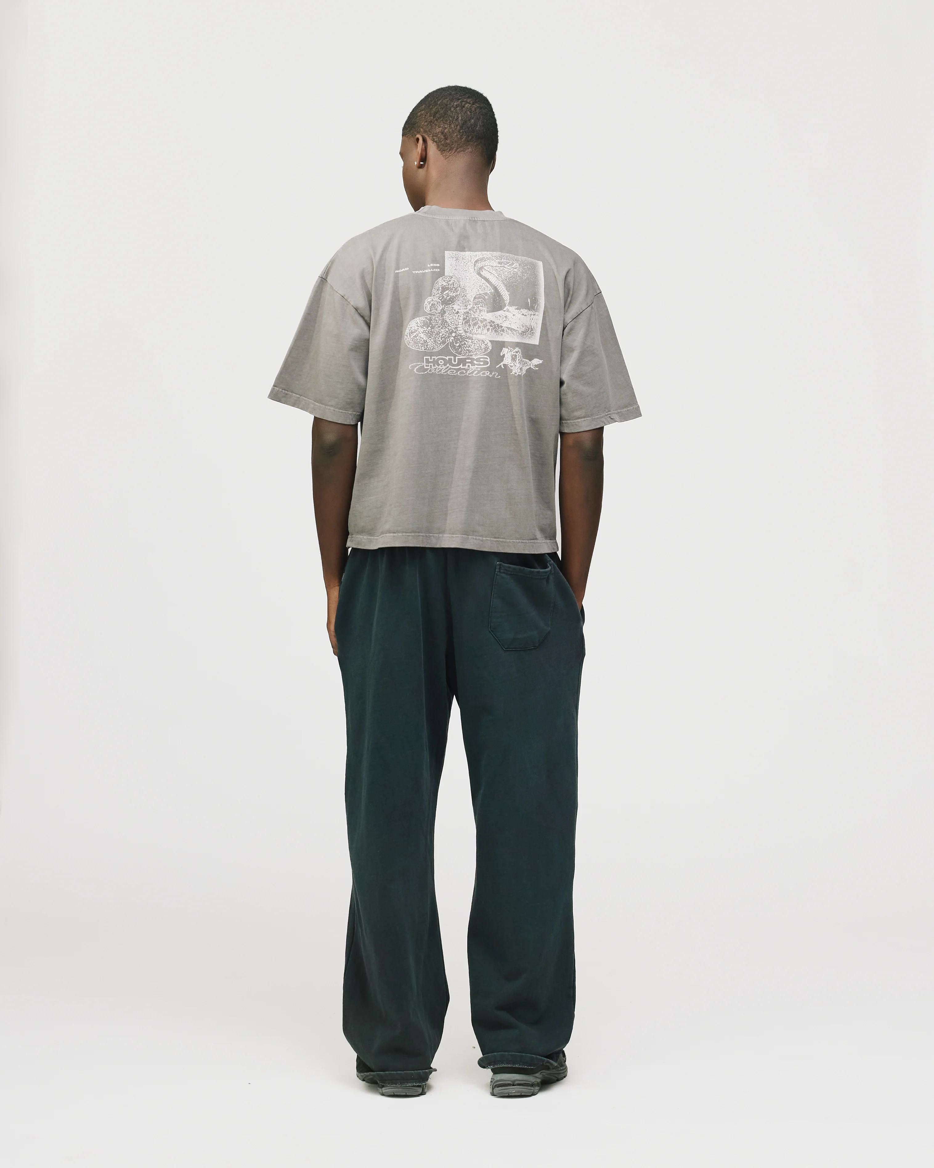 Outlaw Cropped T-Shirt - Vintage Grey - Image 8