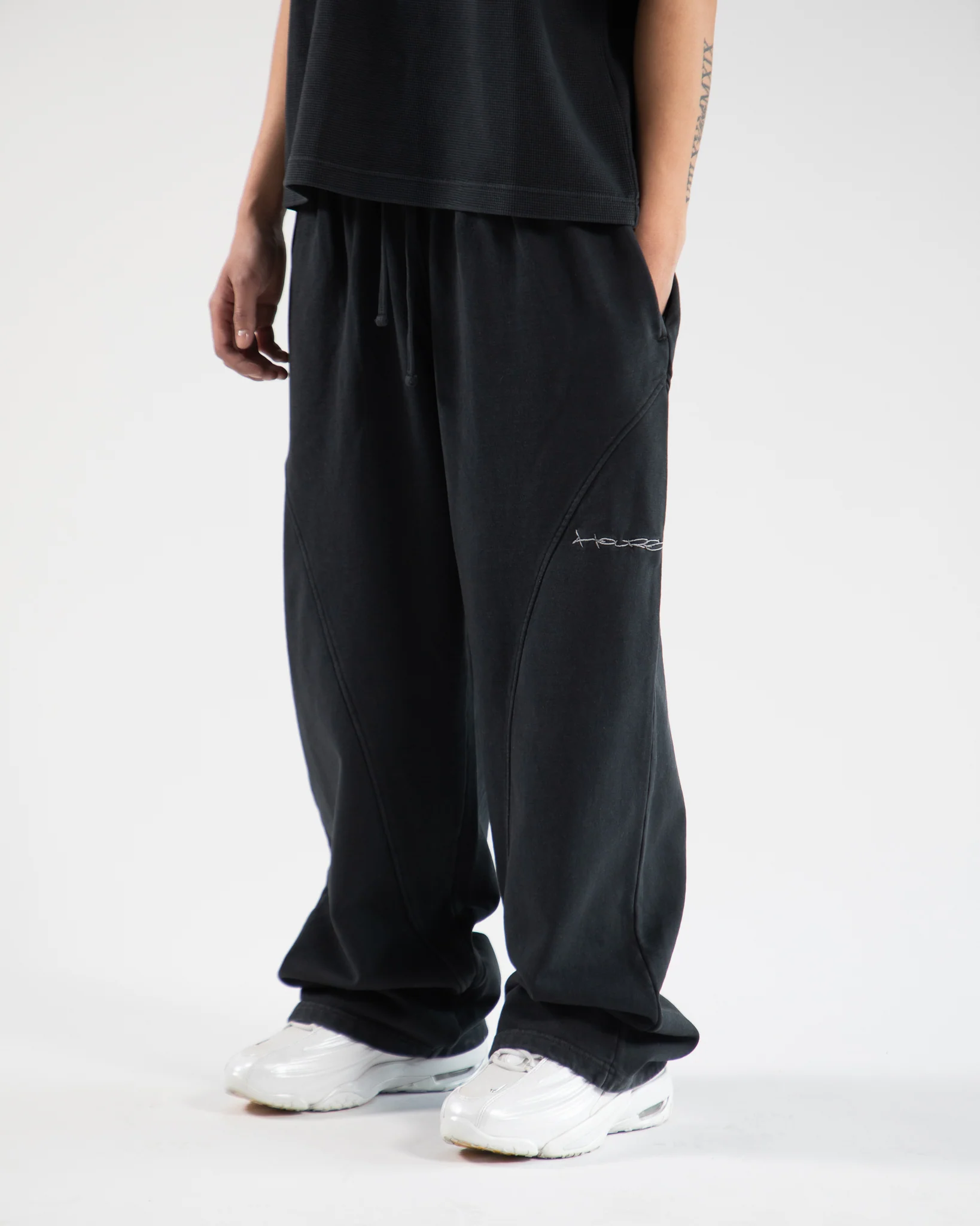Signature Baggy Sweatpants - Vintage Black - Image 3