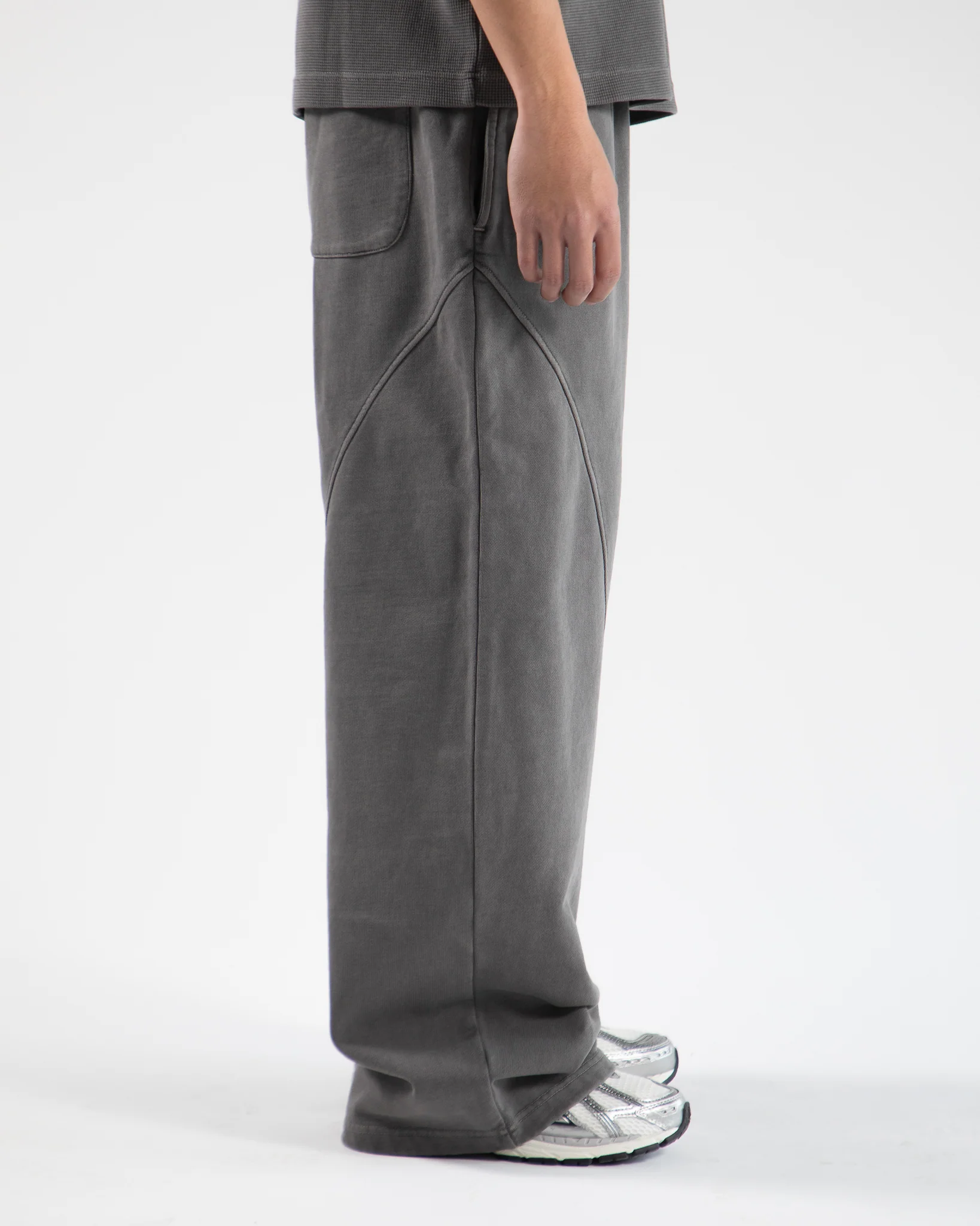 Signature Baggy Sweatpants - Vintage Grey - Image 5